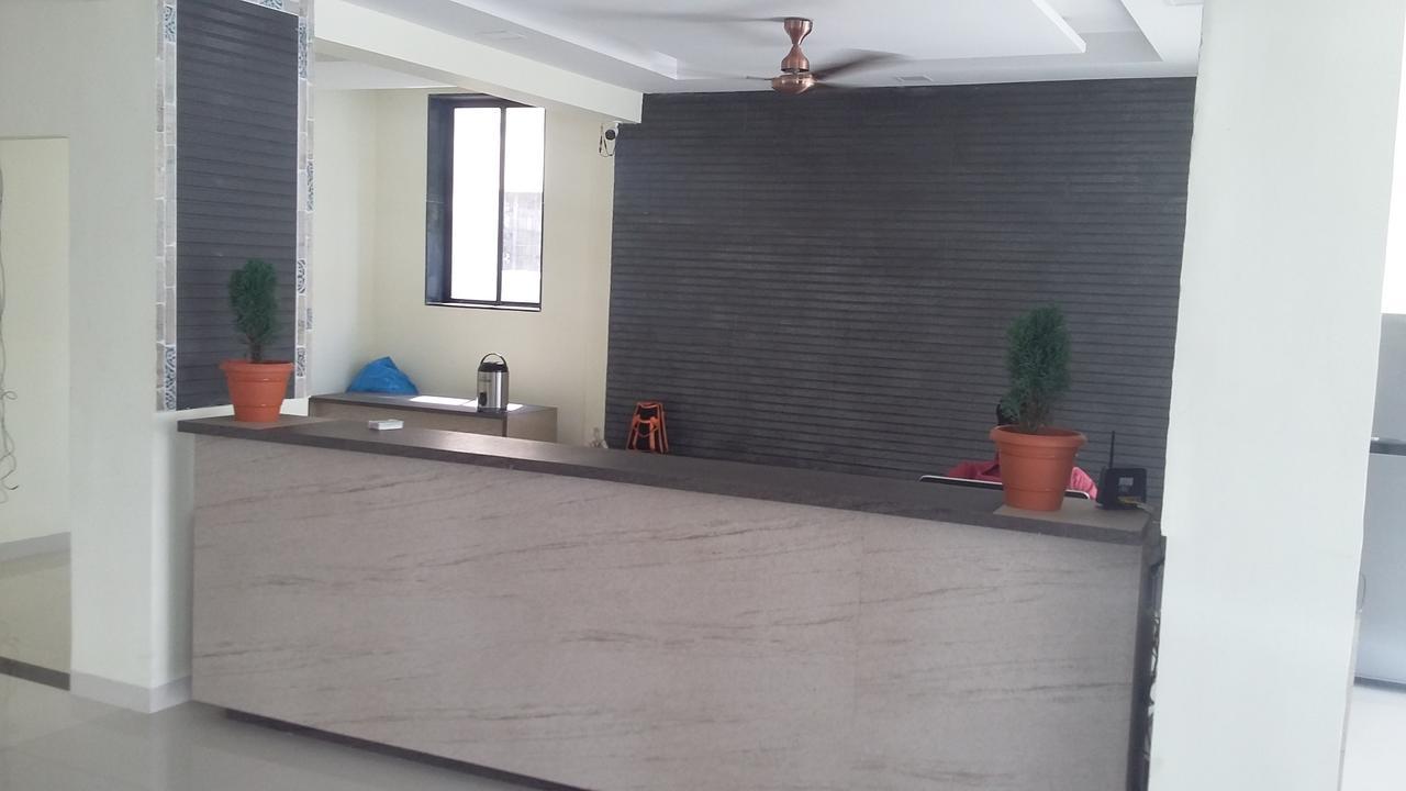 Hotel Casa Green Shirdi Exterior foto